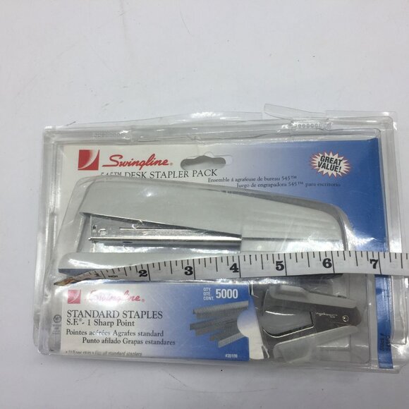 Swingline 545 Desk Stapler Pack With Standard Staples & Staple Remover Metal - Picture 3 of 5